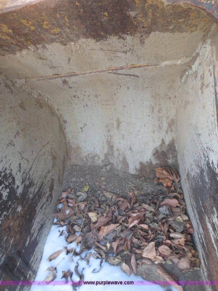 image for item BA9468 Caterpillar 26"W excavator bucket