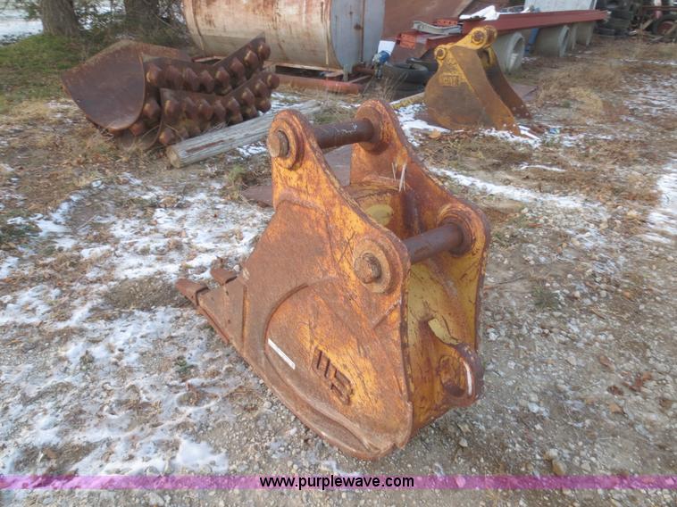 image for item BA9469 WB 16"W excavator bucket