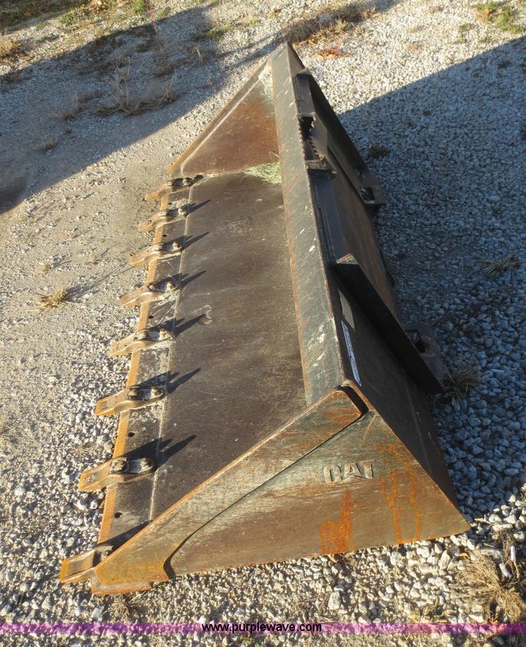 image for item BA9476 Caterpillar skid steer bucket