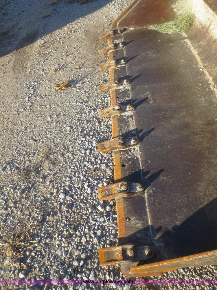 image for item BA9476 Caterpillar skid steer bucket