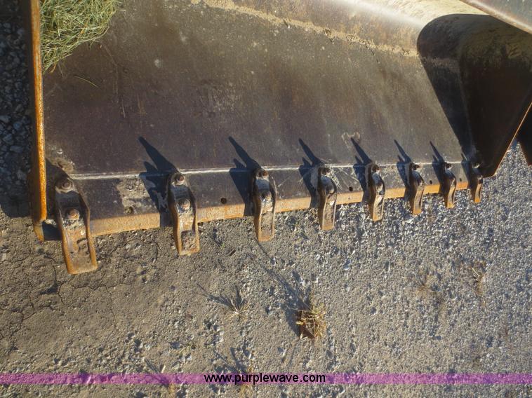 image for item BA9476 Caterpillar skid steer bucket