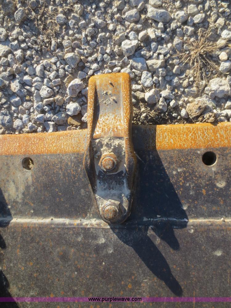 image for item BA9476 Caterpillar skid steer bucket