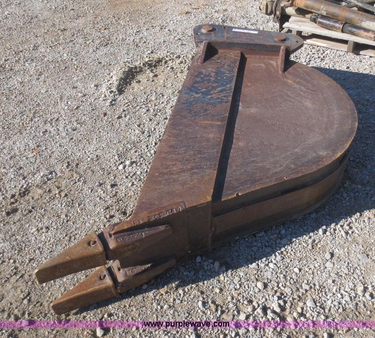 image for item BA9481 12"W excavator bucket