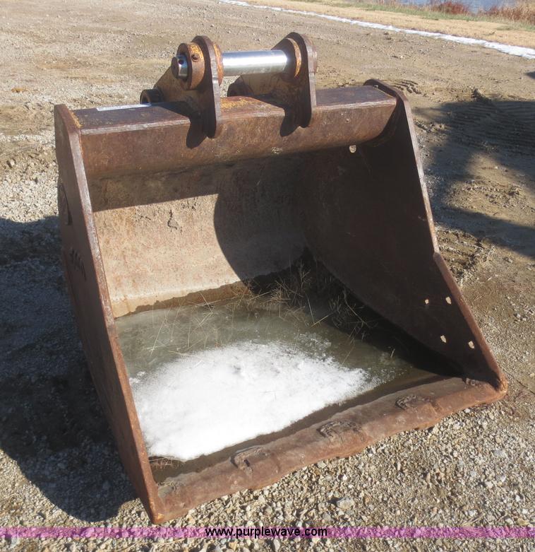 image for item BA9482 Eaco excavator bucket