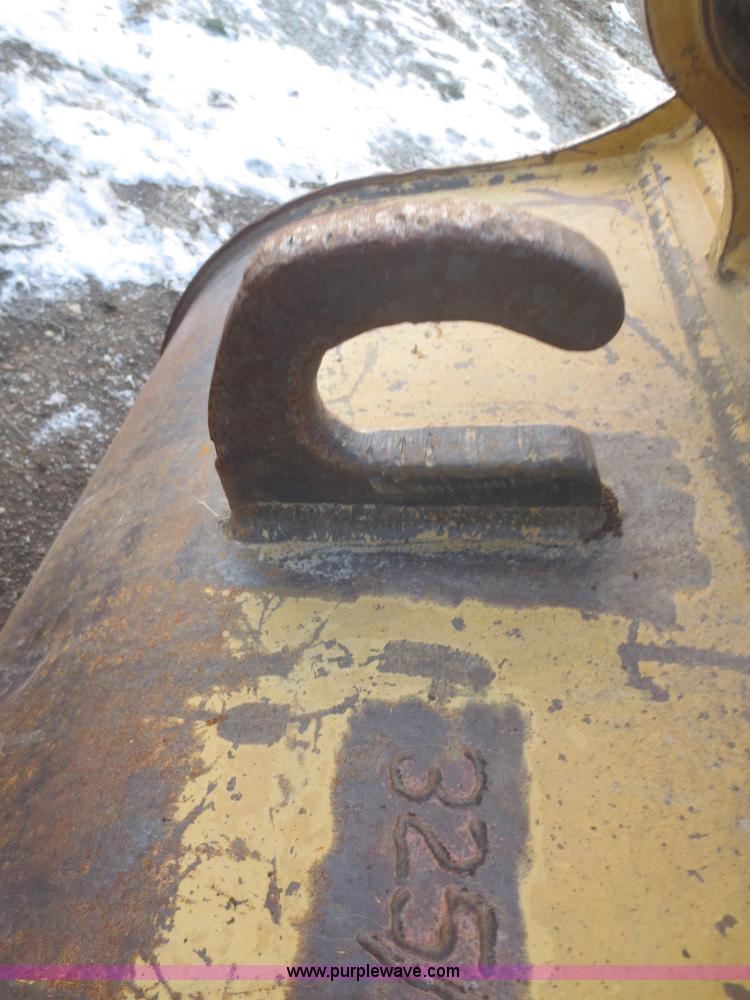 image for item BA9492 Caterpillar 42" excavator bucket