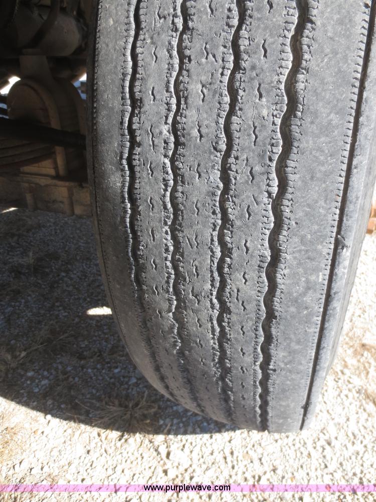 image for item D2203 1997 Freightliner FLD112 dump truck