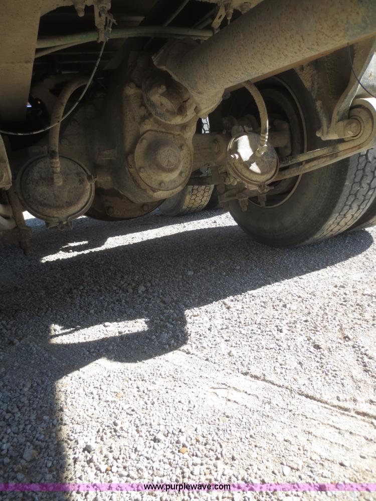 image for item D2203 1997 Freightliner FLD112 dump truck