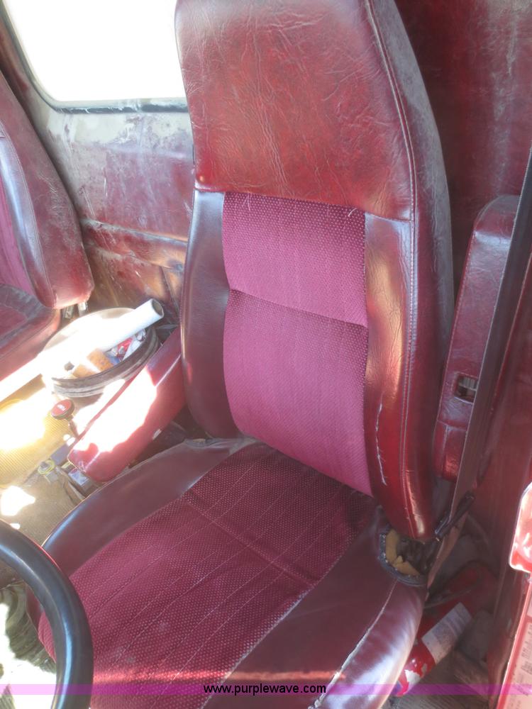 image for item D2203 1997 Freightliner FLD112 dump truck