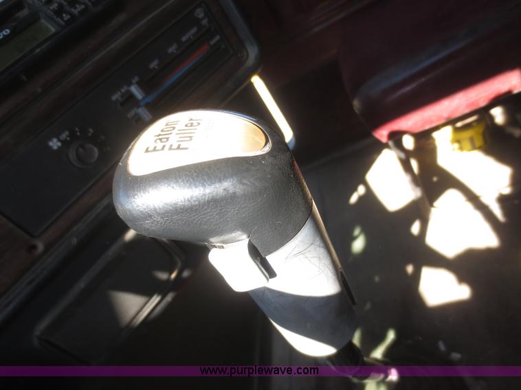 image for item D2203 1997 Freightliner FLD112 dump truck