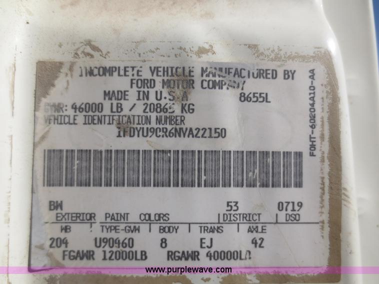 image for item D2204 1992 Ford LT9000 dump truck