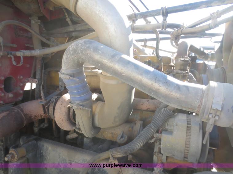 image for item D2205 1995 Freightliner FLD112 dump truck