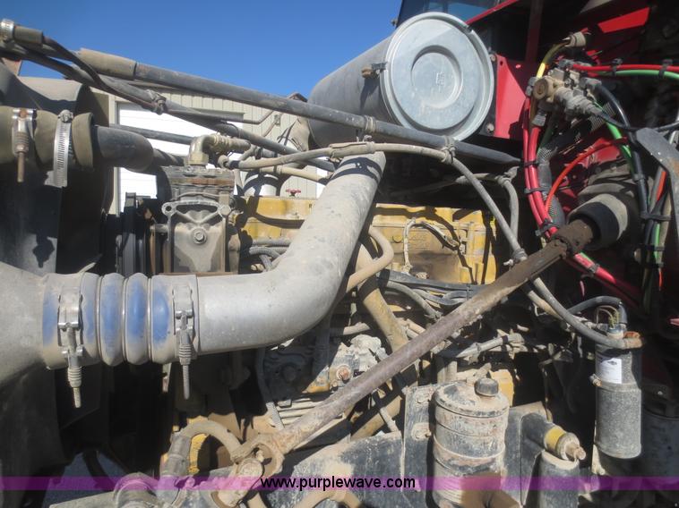 image for item D2205 1995 Freightliner FLD112 dump truck