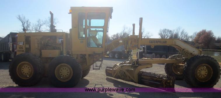 image for item D2206 1993 Caterpillar 12G articulated motor grader