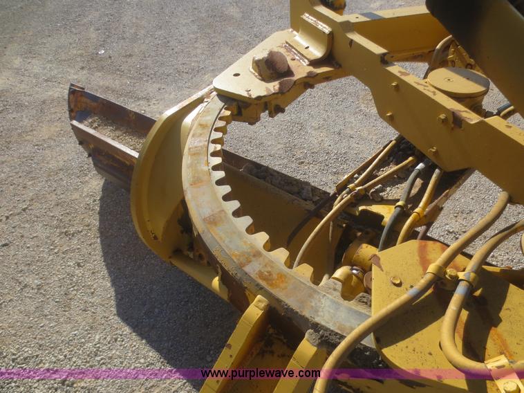 image for item D2206 1993 Caterpillar 12G articulated motor grader