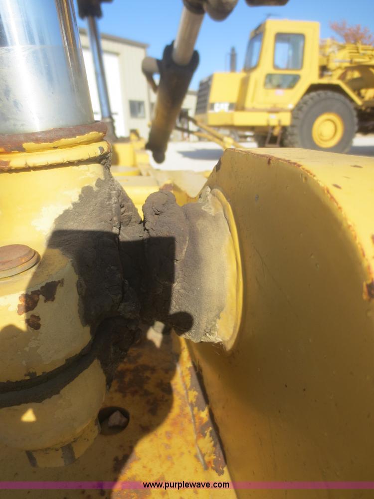 image for item D2206 1993 Caterpillar 12G articulated motor grader
