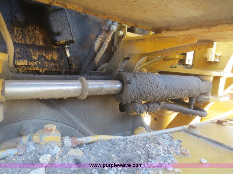 image for item D2206 1993 Caterpillar 12G articulated motor grader