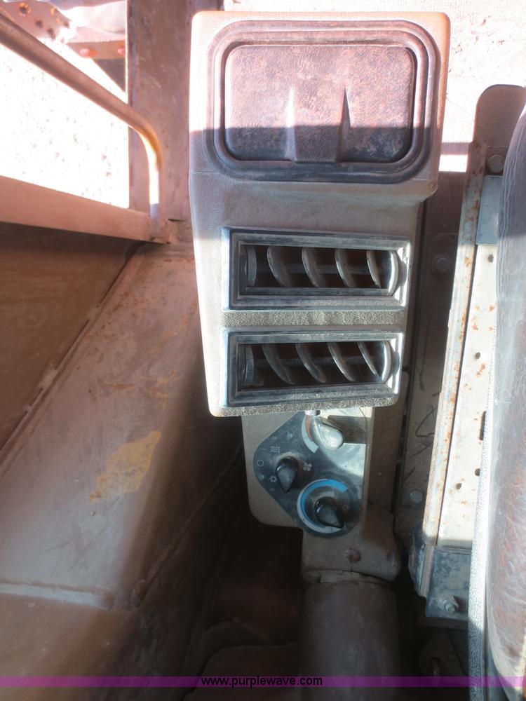 image for item D2206 1993 Caterpillar 12G articulated motor grader