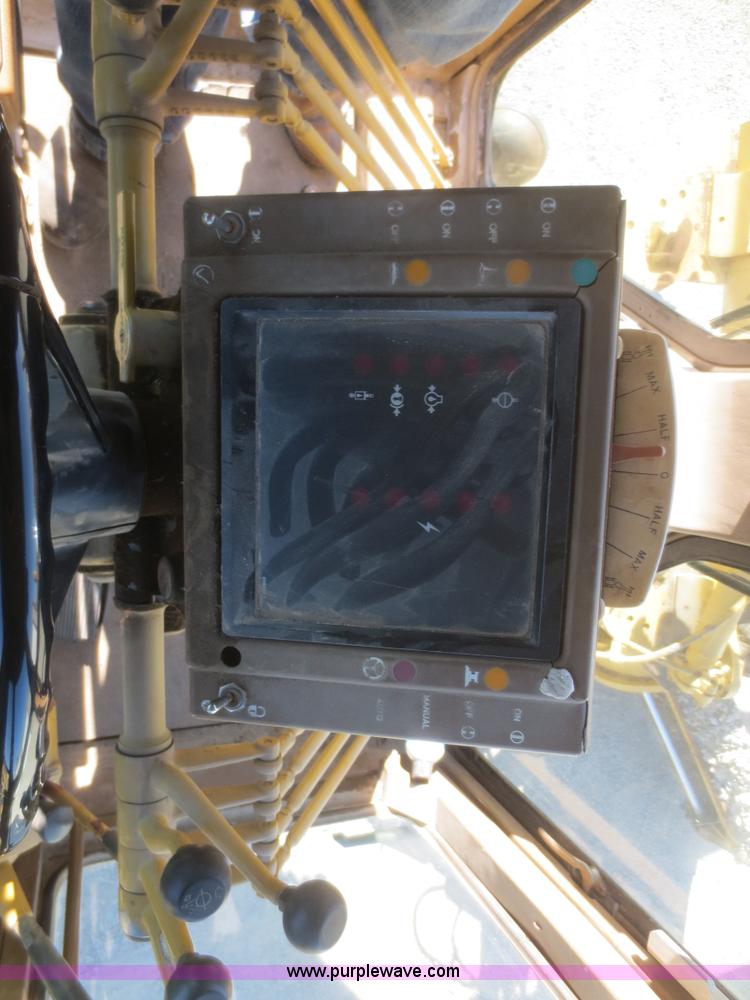 image for item D2206 1993 Caterpillar 12G articulated motor grader