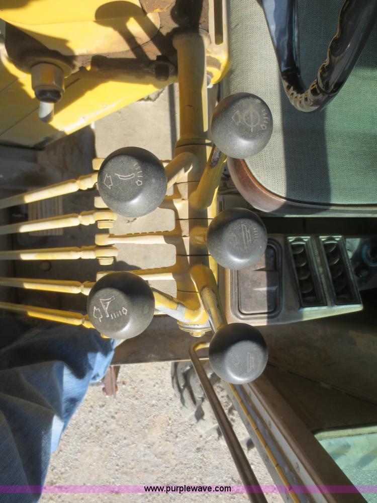 image for item D2206 1993 Caterpillar 12G articulated motor grader