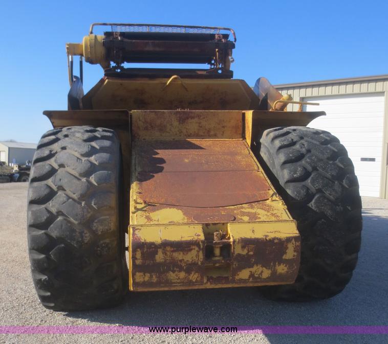 image for item D2207 1994 Caterpillar 615C Series II elevating scraper
