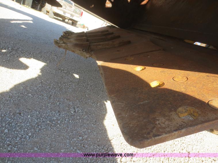 image for item D2207 1994 Caterpillar 615C Series II elevating scraper