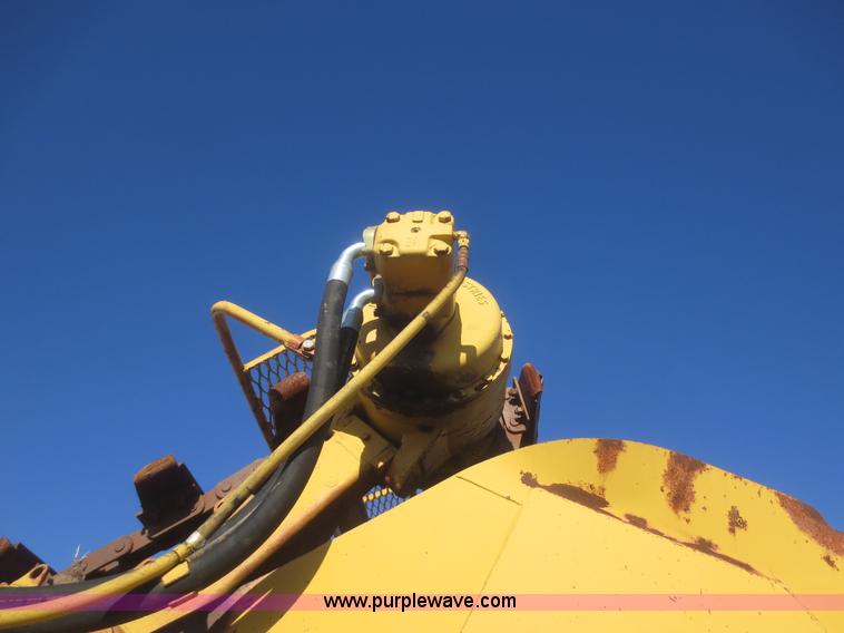 image for item D2207 1994 Caterpillar 615C Series II elevating scraper