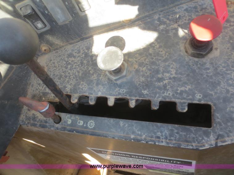 image for item D2207 1994 Caterpillar 615C Series II elevating scraper