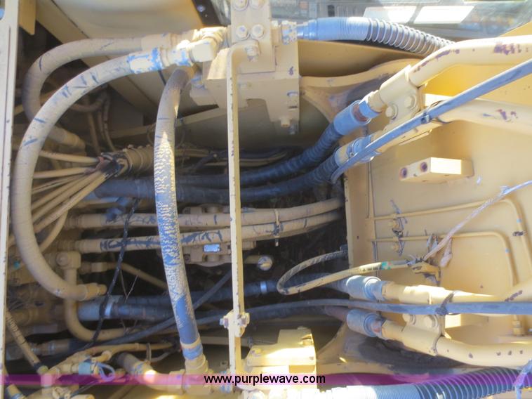 image for item D2209 2002 Caterpillar 315CL excavator