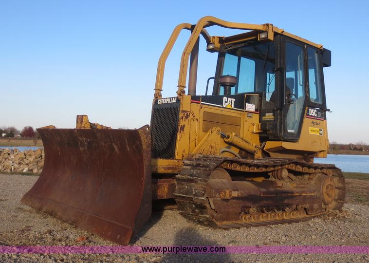 image for item D2210 2001 Caterpillar D5C XL Series III dozer