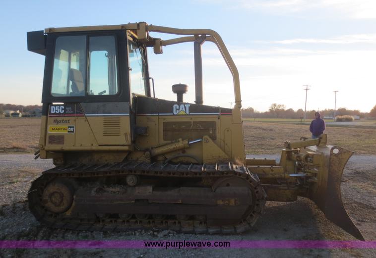 image for item D2210 2001 Caterpillar D5C XL Series III dozer