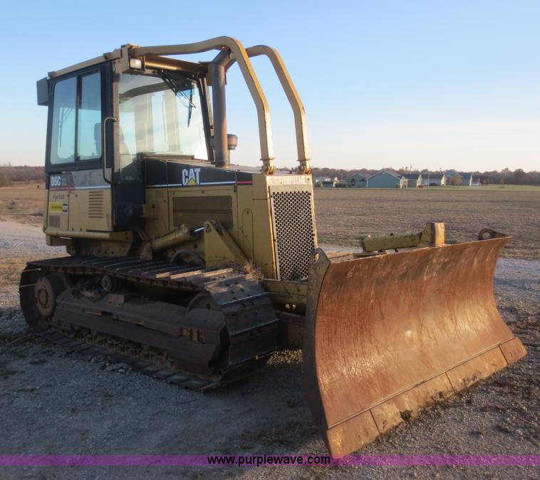 image for item D2210 2001 Caterpillar D5C XL Series III dozer