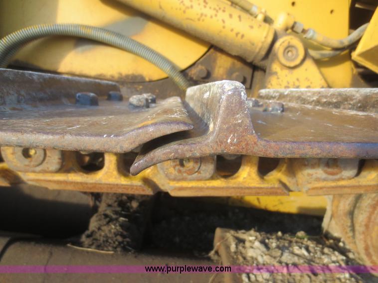 image for item D2210 2001 Caterpillar D5C XL Series III dozer