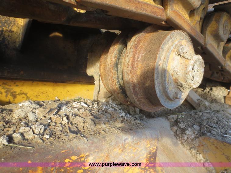 image for item D2210 2001 Caterpillar D5C XL Series III dozer