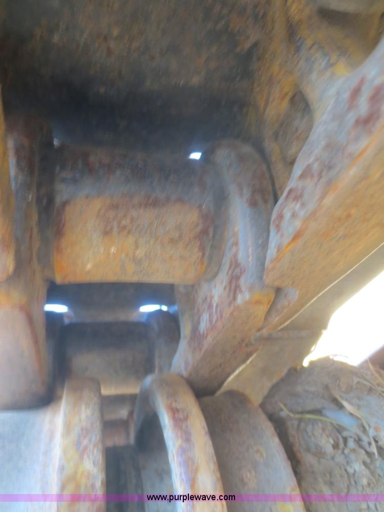 image for item D2210 2001 Caterpillar D5C XL Series III dozer