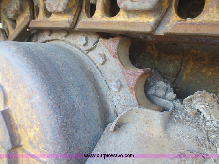 image for item D2210 2001 Caterpillar D5C XL Series III dozer