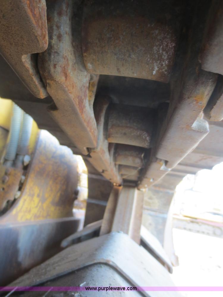 image for item D2210 2001 Caterpillar D5C XL Series III dozer