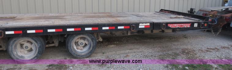 image for item D2213 2005 Towmaster T50T tilt bed equipment trailer