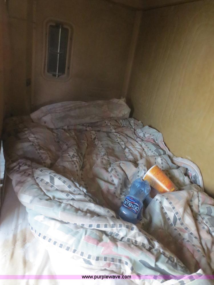 image for item D2214 1985 International COF9670 semi truck