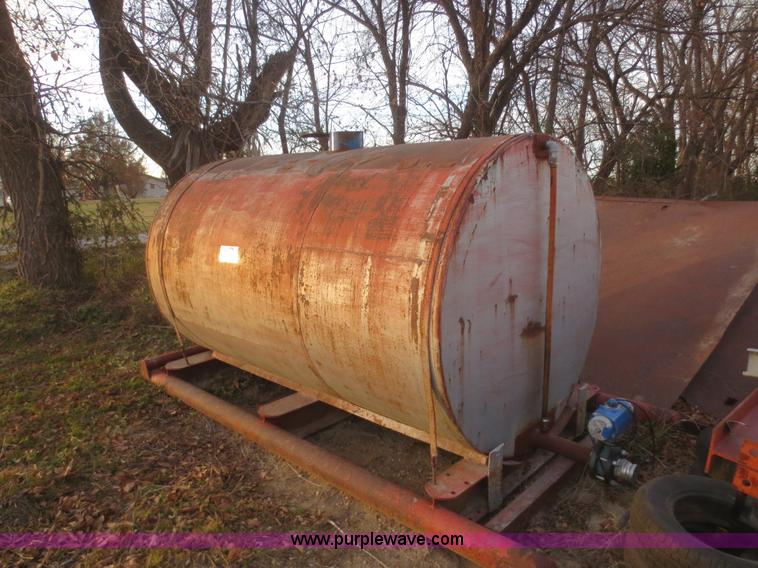 image for item D2233 Steel water tank