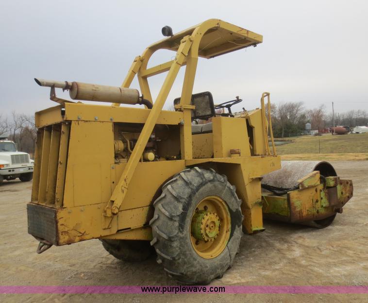 image for item I2158 Bomag smooth drum vibratory roller
