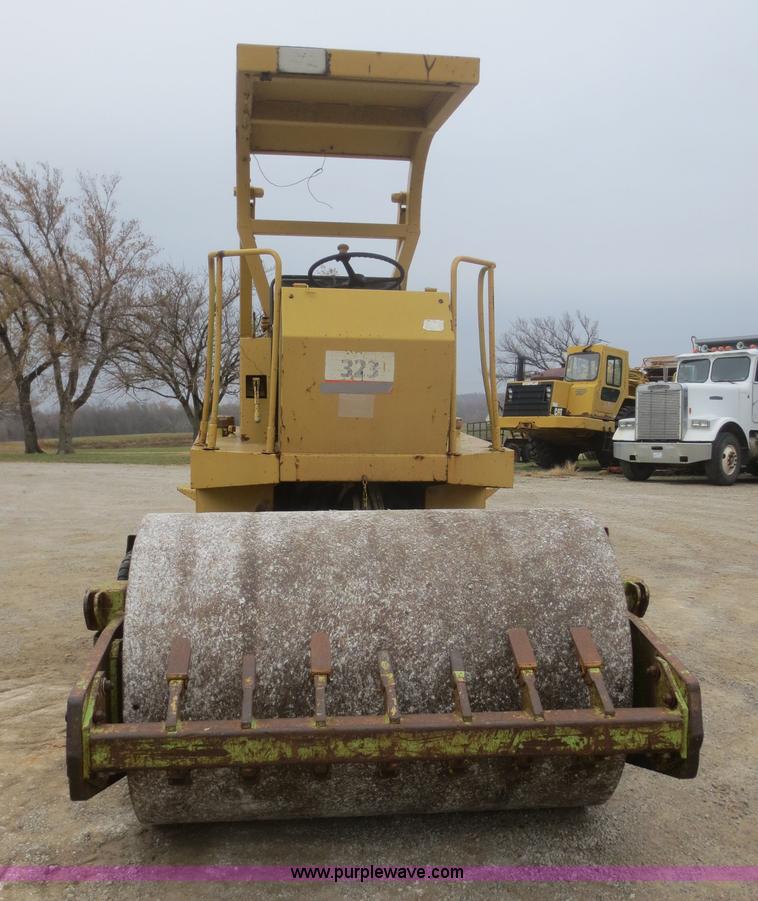 image for item I2158 Bomag smooth drum vibratory roller