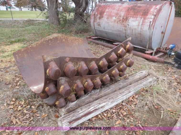 image for item I2158 Bomag smooth drum vibratory roller