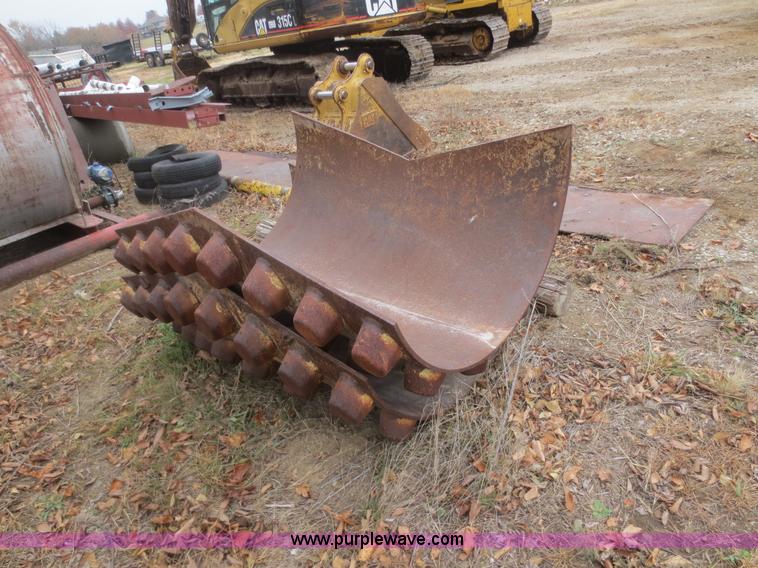 image for item I2158 Bomag smooth drum vibratory roller