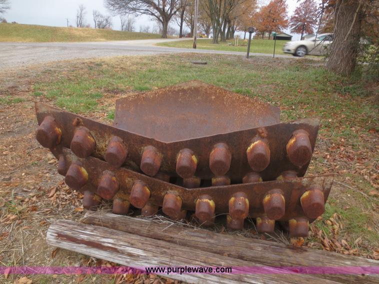 image for item I2158 Bomag smooth drum vibratory roller