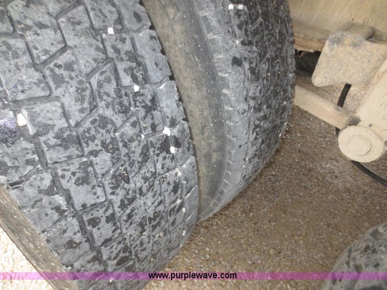 image for item I2159 1988 Freightliner FC60 dump truck