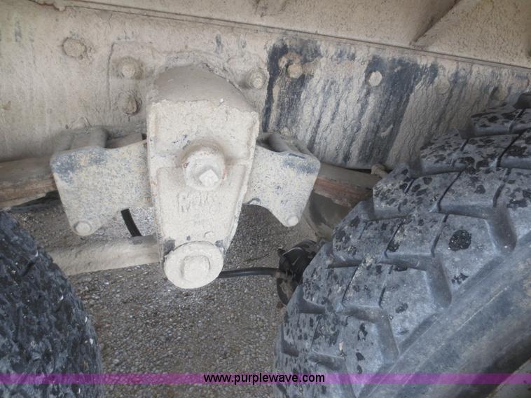 image for item I2159 1988 Freightliner FC60 dump truck