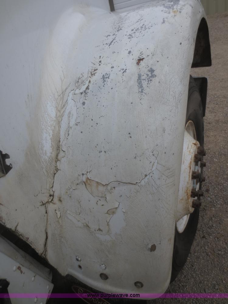 image for item I2159 1988 Freightliner FC60 dump truck