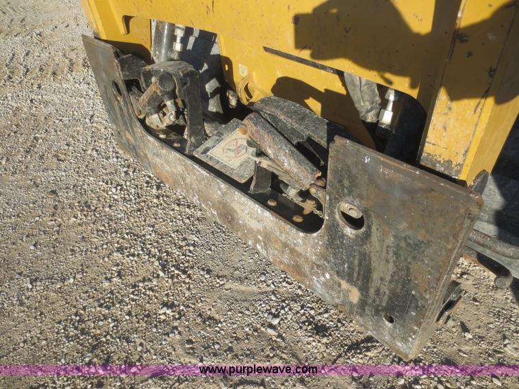 image for item I2162 2010 Caterpillar 257B Series 2 tracked skid steer