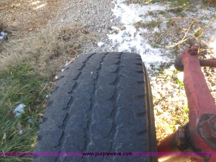 image for item I2164 1972 International Farmall 1066 tractor