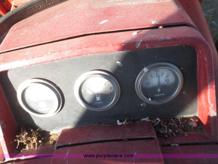 image for item I2164 1972 International Farmall 1066 tractor